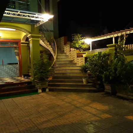 Backpackers Hotel Hà Tĩnh Exterior photo